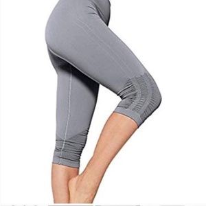 Lululemon Flow Capri Leggings